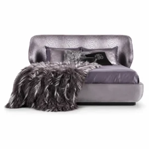 Enveloping Backrest Curved Bed